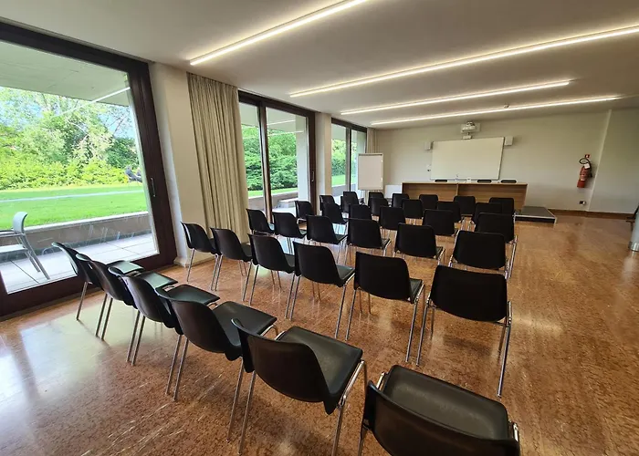 All'adige 아파트호텔