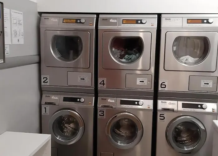 All'adige 아파트호텔 4*