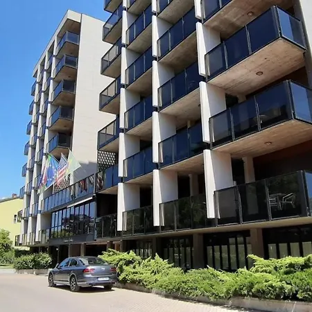 All'adige Hotel apartamentowy Werona