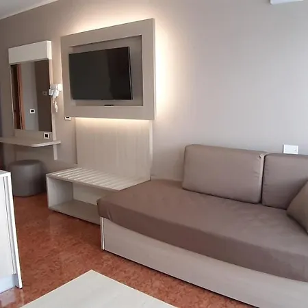 レジデンス アラーディジェ