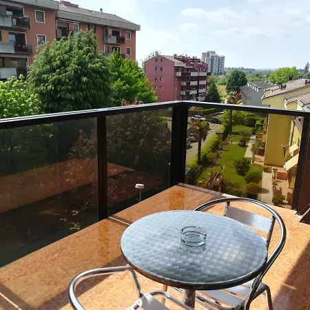 アパートホテル レジデンス アラーディジェ ヴェローナ