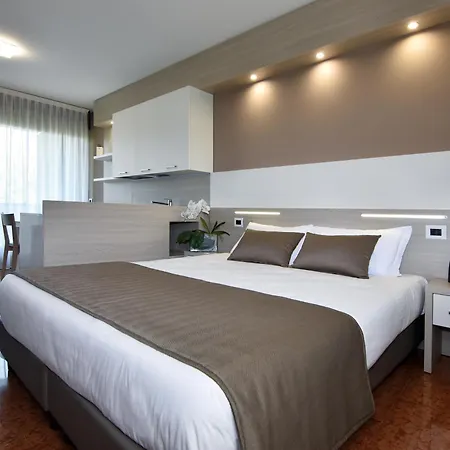 All'adige Apart Otel 2*