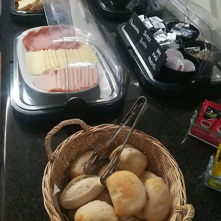 アパートホテル レジデンス アラーディジェ ヴェローナ